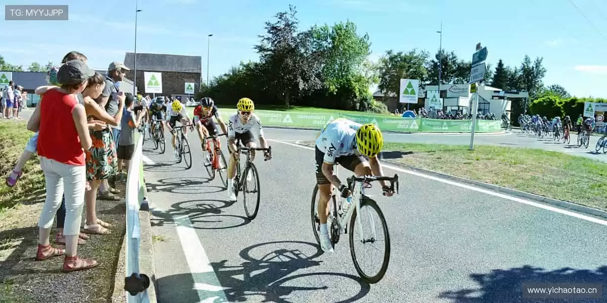 🔥燃爆全场，赛事直播即刻开启！⚽️🏀